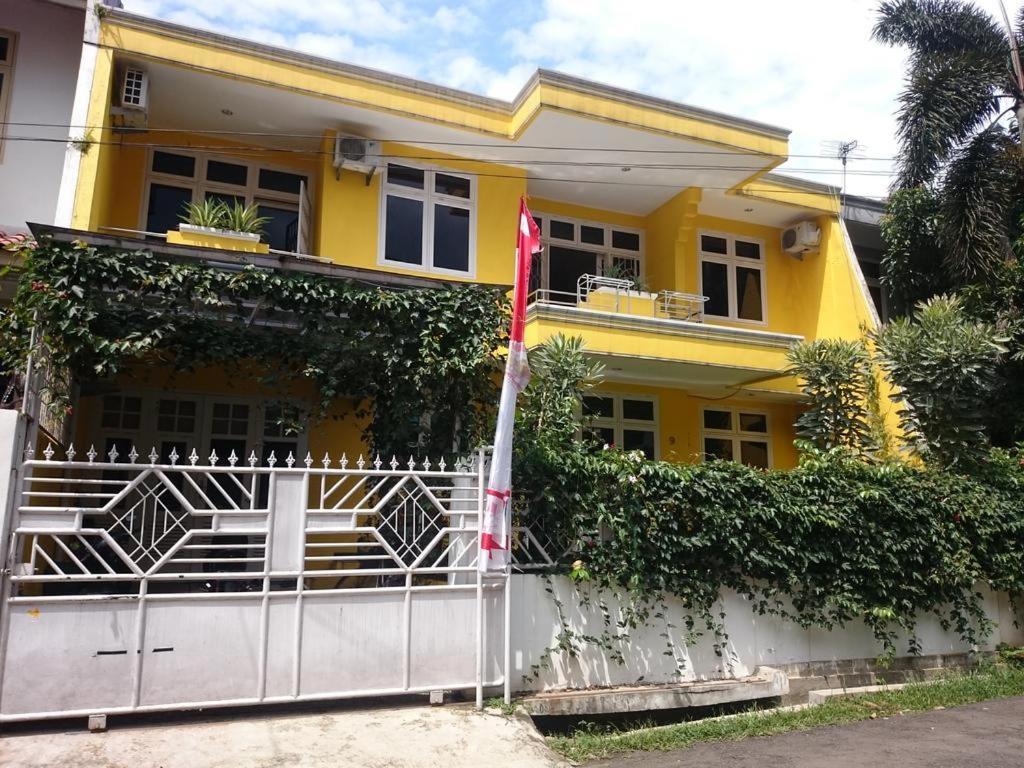Cendana Mulia Hostel Bogor Exterior photo
